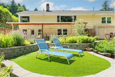 1393 SW Maplecrest Dr, Portland, OR 97219 - Photo 36