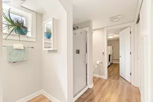 1393 SW Maplecrest Dr, Portland, OR 97219 - Photo 30