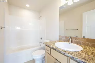 115 E Jersey St, Gladstone, OR 97027 - Photo 16