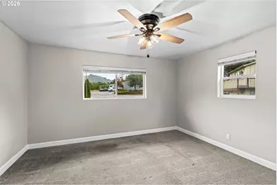 117 E B Ave, Drain, OR 97435 - Photo 20