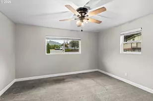 117 E B Ave, Drain, OR 97435 - Photo 20
