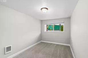 117 E B Ave, Drain, OR 97435 - Photo 16
