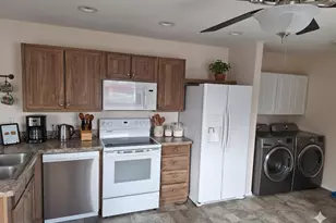 1709 NE 78th St, Vancouver, WA 98665 - Photo 4