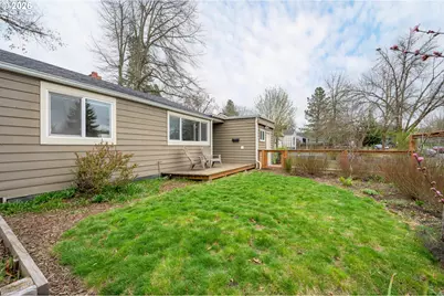 2571 Alder St, Eugene, OR 97405 - Photo 36