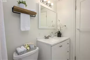 2571 Alder St, Eugene, OR 97405 - Photo 24