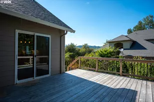 10898 SE Happy Valley Dr, Happy Valley, OR 97086 - Photo 38