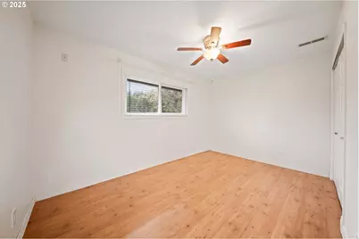 850 SE 169th Dr, Portland, OR 97233 - Photo 10