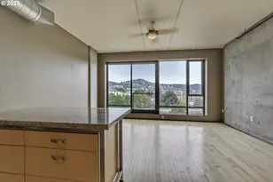 1410 NW Kearney St, Portland, OR 97209 - Photo 8