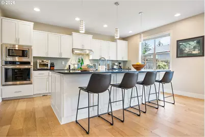 9635 SW 48th Ave, Portland, OR 97219 - Photo 8