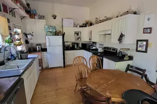 204 1st St, Moro, OR 97039 - Photo 6