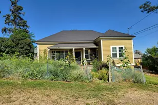 204 1st St, Moro, OR 97039 - Photo 2