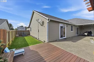 2025 Roosevelt Loop, North Bend, OR 97459 - Photo 40