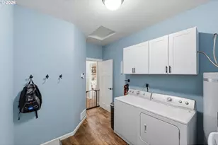 2025 Roosevelt Loop, North Bend, OR 97459 - Photo 36