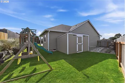 2025 Roosevelt Loop, North Bend, OR 97459 - Photo 44