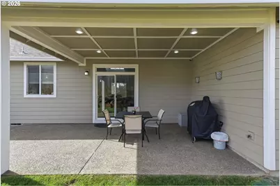 2025 Roosevelt Loop, North Bend, OR 97459 - Photo 42