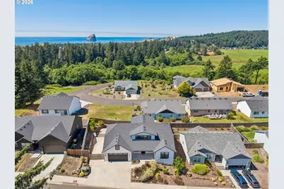34980 Lahaina Loop Rd, Pacific City, OR 97135 - Photo 2