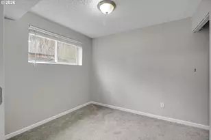 638 SW 7th St, Gresham, OR 97080 - Photo 32