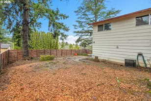 638 SW 7th St, Gresham, OR 97080 - Photo 4