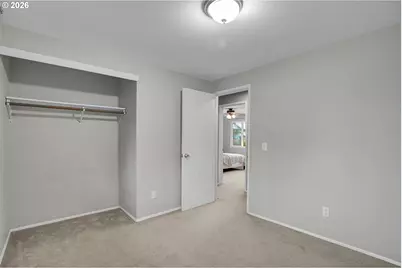 638 SW 7th St, Gresham, OR 97080 - Photo 26