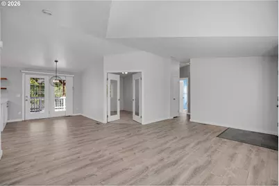 1655 S Elm St, Canby, OR 97013 - Photo 8