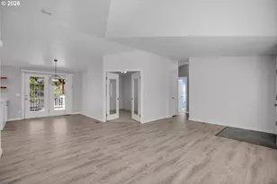 1655 S Elm St, Canby, OR 97013 - Photo 8