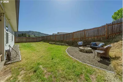 601 SE Rose Ridge Dr, Winston, OR 97496 - Photo 28