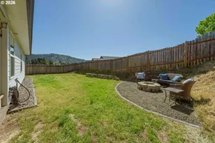 601 SE Rose Ridge Dr, Winston, OR 97496 - Photo 28