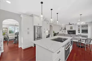 14017 NW Greenwood Dr, Portland, OR 97229 - Photo 12