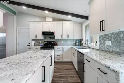 2382 NW Esquire Dr, Roseburg, OR 97471 - Photo 4