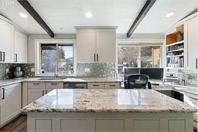 2382 NW Esquire Dr, Roseburg, OR 97471 - Photo 6