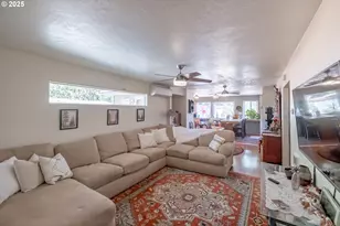 1054 N River Dr, Sweet Home, OR 97386 - Photo 14