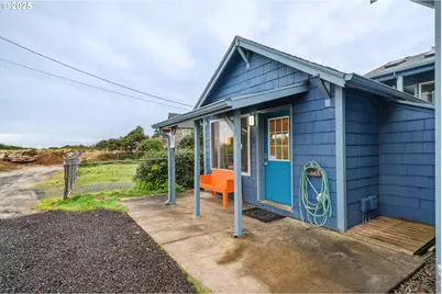 105 S 6th Ave, Rockaway Beach, OR 97136 - Photo 38