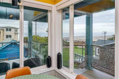 105 S 6th Ave, Rockaway Beach, OR 97136 - Photo 10