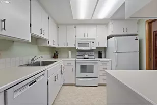 16146 SW 130th Terrace, Portland, OR 97224 - Photo 16