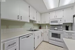 16146 SW 130th Terrace, Portland, OR 97224 - Photo 14