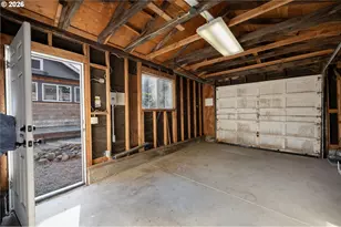 1137 SE Lexington St, Portland, OR 97202 - Photo 36