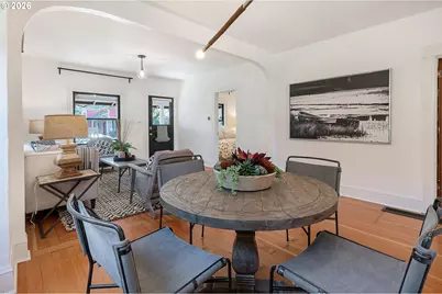 1137 SE Lexington St, Portland, OR 97202 - Photo 8