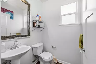 1764 Allea Dr, Eugene, OR 97404 - Photo 10