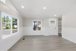 5422 Portland Rd NE, Salem, OR 97305 - Photo 6