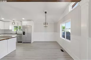 5422 Portland Rd NE, Salem, OR 97305 - Photo 14
