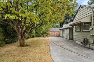 4711 N Amherst St, Portland, OR 97203 - Photo 36