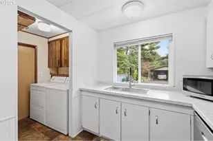 1600 Rhododendron Dr, Florence, OR 97439 - Photo 8