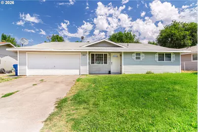 935 E Gladys Ave, Hermiston, OR 97838 - Photo 1