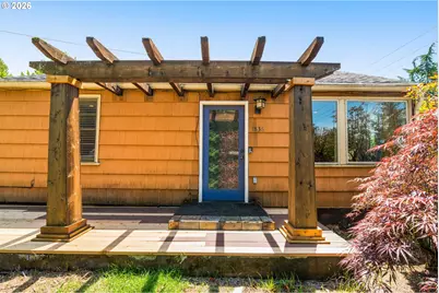 4836 SW Coronado St, Portland, OR 97219 - Photo 4