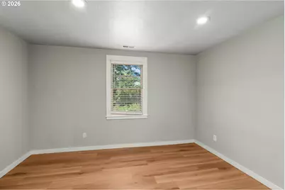 4836 SW Coronado St, Portland, OR 97219 - Photo 14