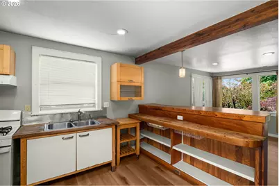 4836 SW Coronado St, Portland, OR 97219 - Photo 12
