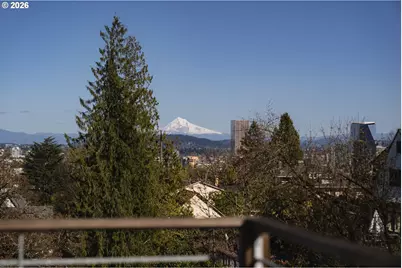 840 NW Summit Ave, Portland, OR 97210 - Photo 2