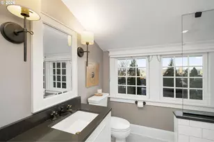 840 NW Summit Ave, Portland, OR 97210 - Photo 32