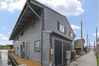 2039 N Jantzen Ave, Portland, OR 97217 - Photo 2