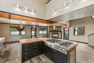 2039 N Jantzen Ave, Portland, OR 97217 - Photo 18